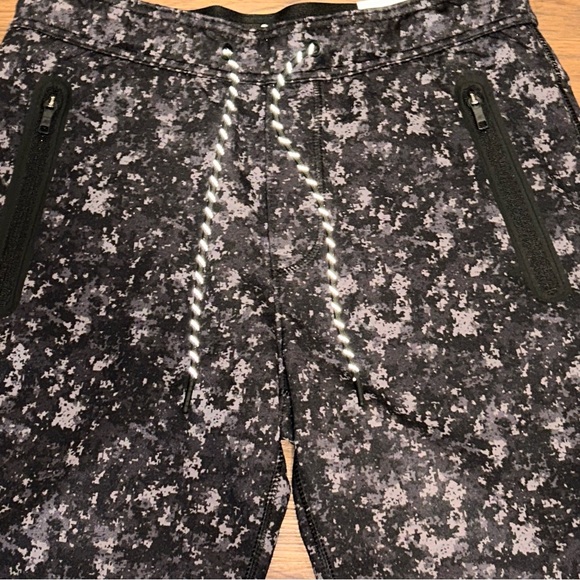 AE Active Jogger Shorts - Picture 3 of 6